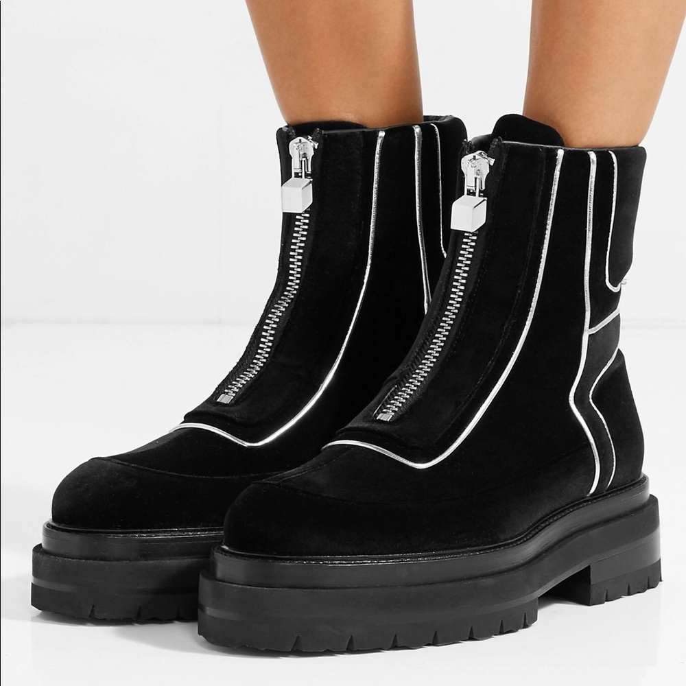 New! PIERRE HARDY Machina Boots